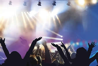 Stimmung pur! Band spielt die Wiesnhits im Club - Partymusik live in München